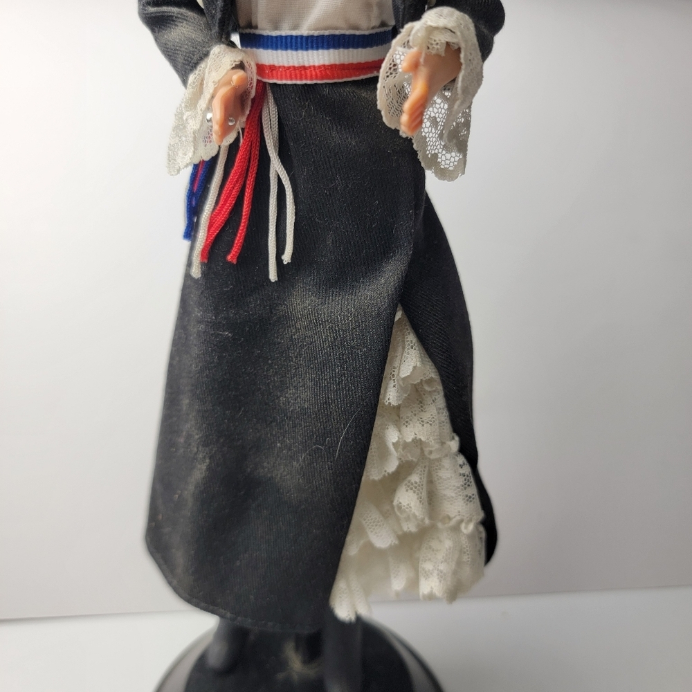 Chilean Barbie Dolls Of The World Collectible 1997 Vintage - Picture 3 of 14